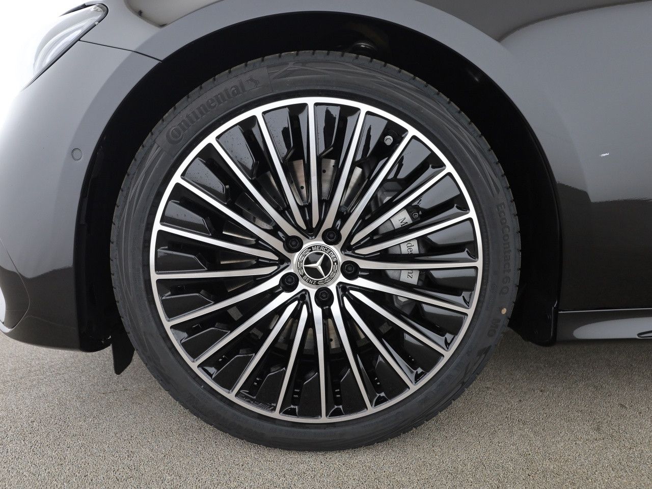 Mercedes-Benz E-Klasse – Bild 16