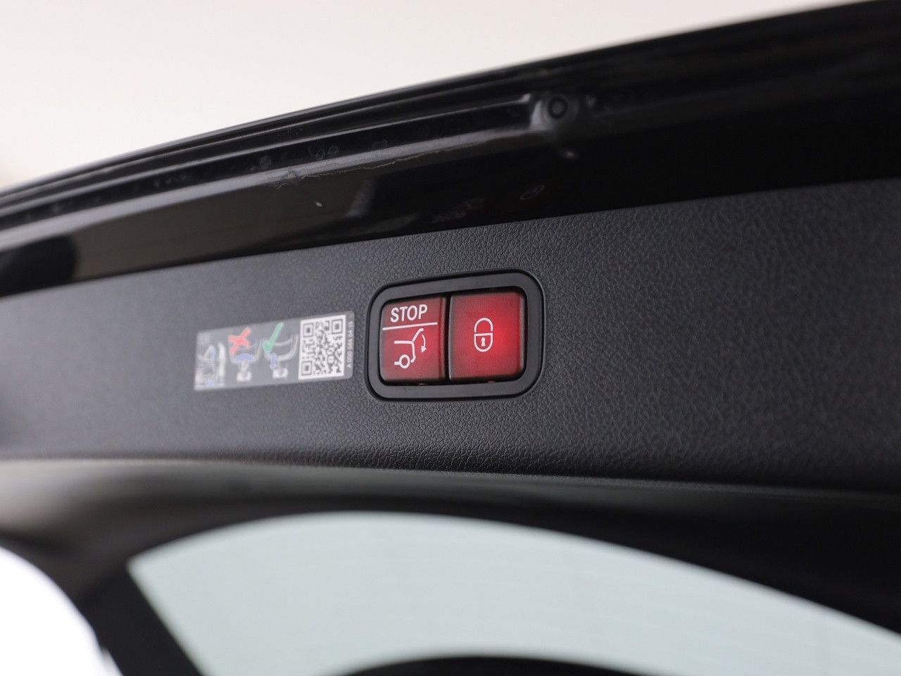Mercedes-Benz E-Klasse – Bild 23