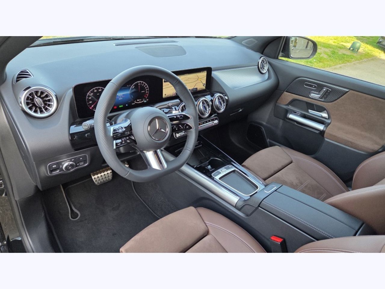 Photo du v&eacute;hicule 12 / 18