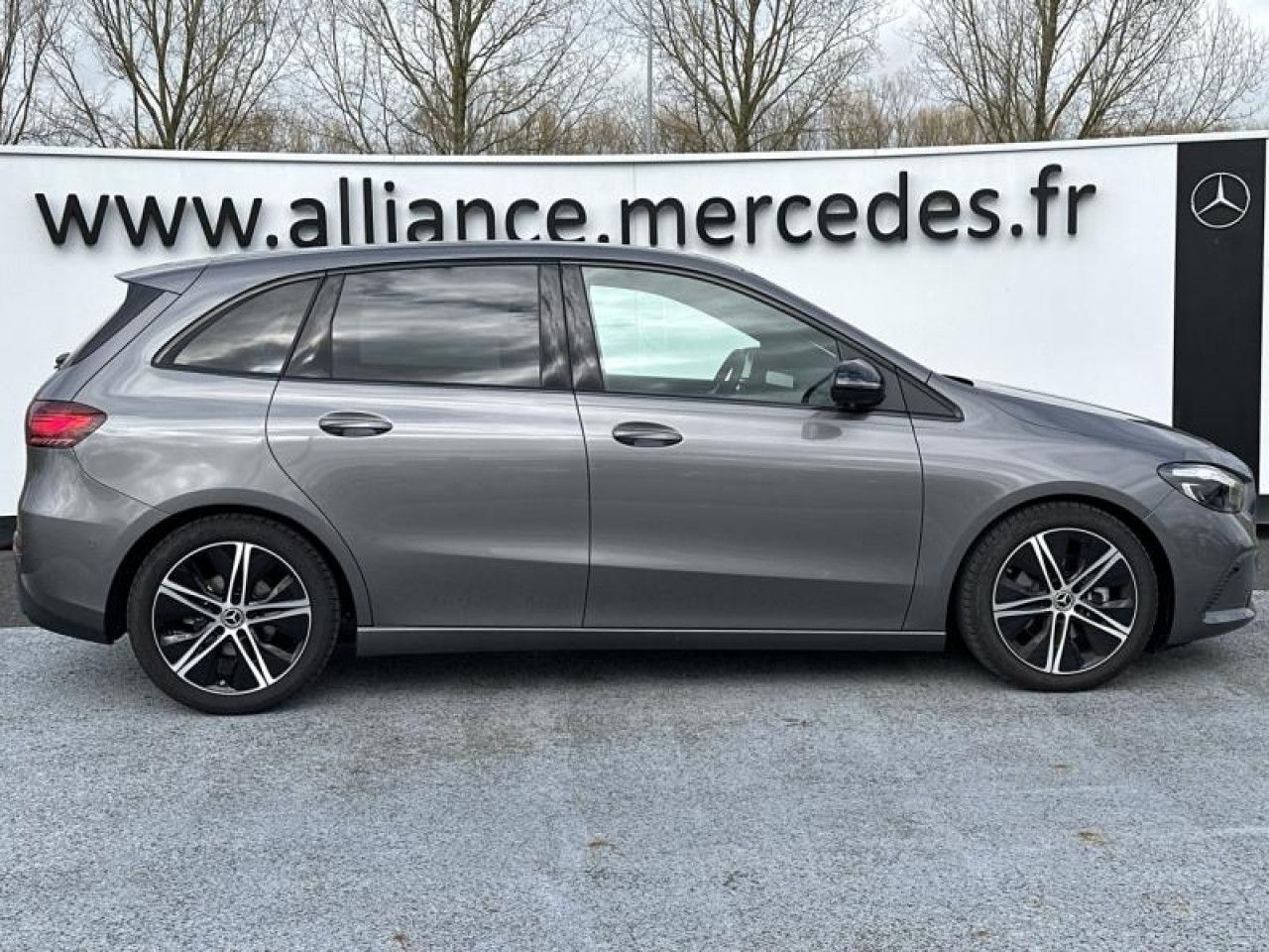 Photo du v&eacute;hicule 6 / 18