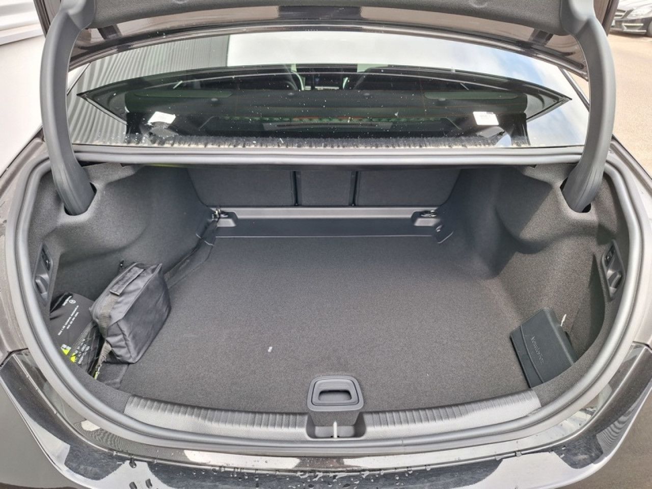 Photo du v&eacute;hicule 10 / 18