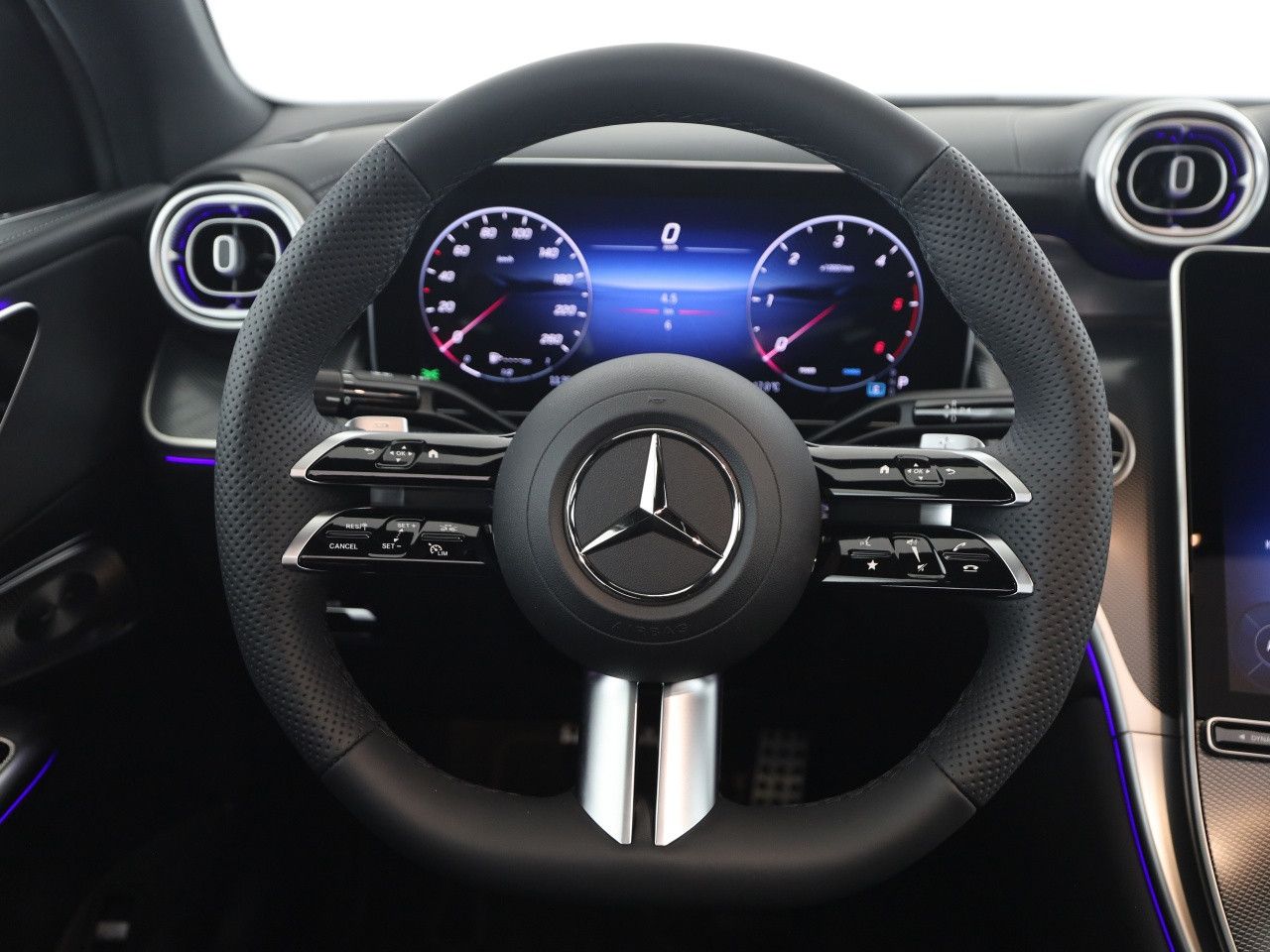 Mercedes-Benz GLC – Bild 11