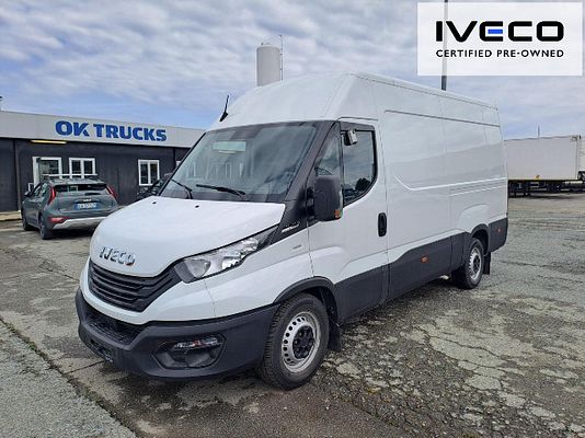 Vehicle image 1 / 14