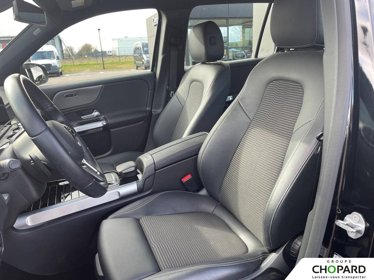 Photo du v&eacute;hicule 11 / 18