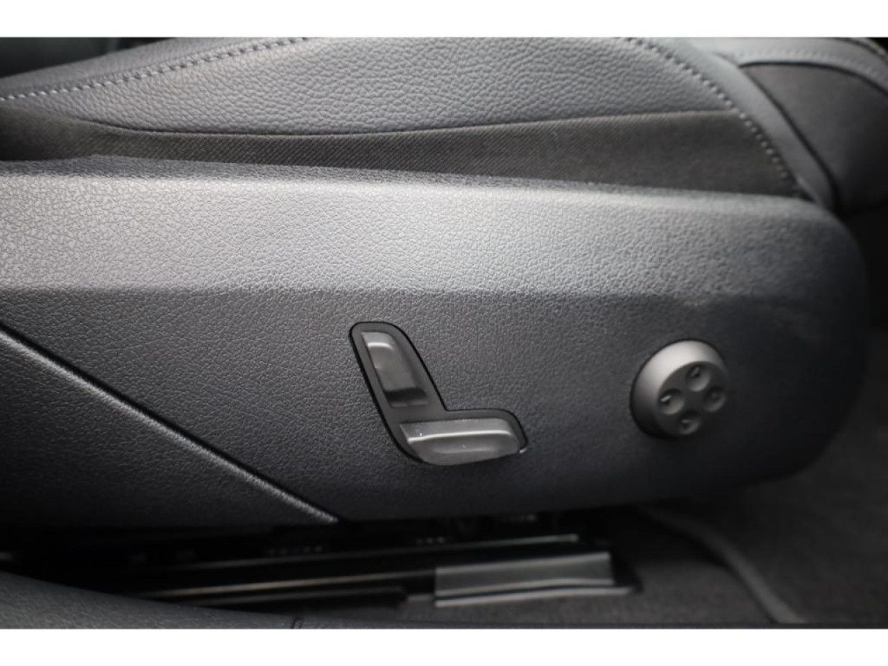Mercedes-Benz C-Klasse – Bild 16