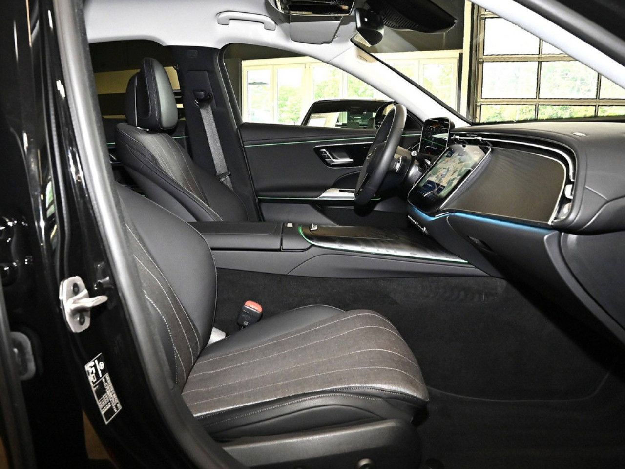 Mercedes-Benz E-Klasse – Bild 4