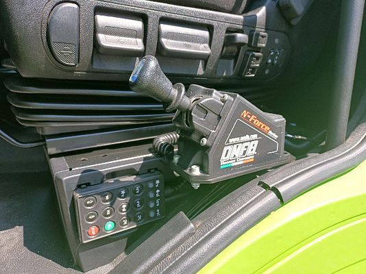 Vehicle image 7 / 16