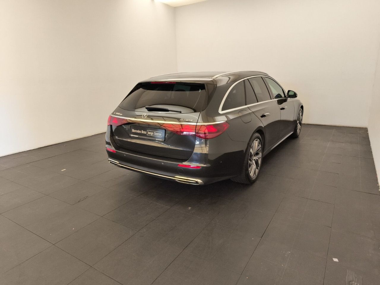 Mercedes-Benz E-Klasse – Bild 6