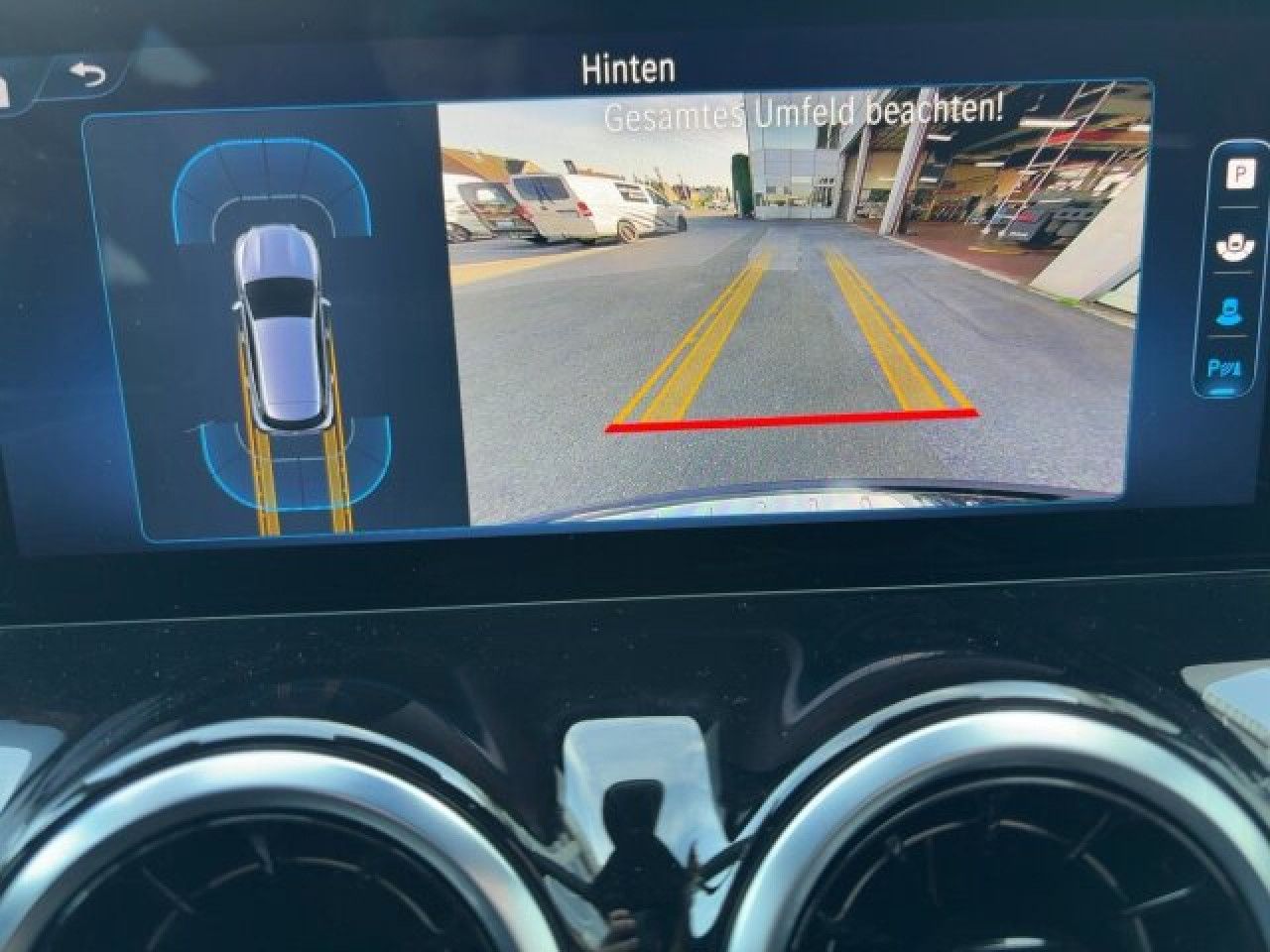Mercedes-Benz GLA – Bild 11