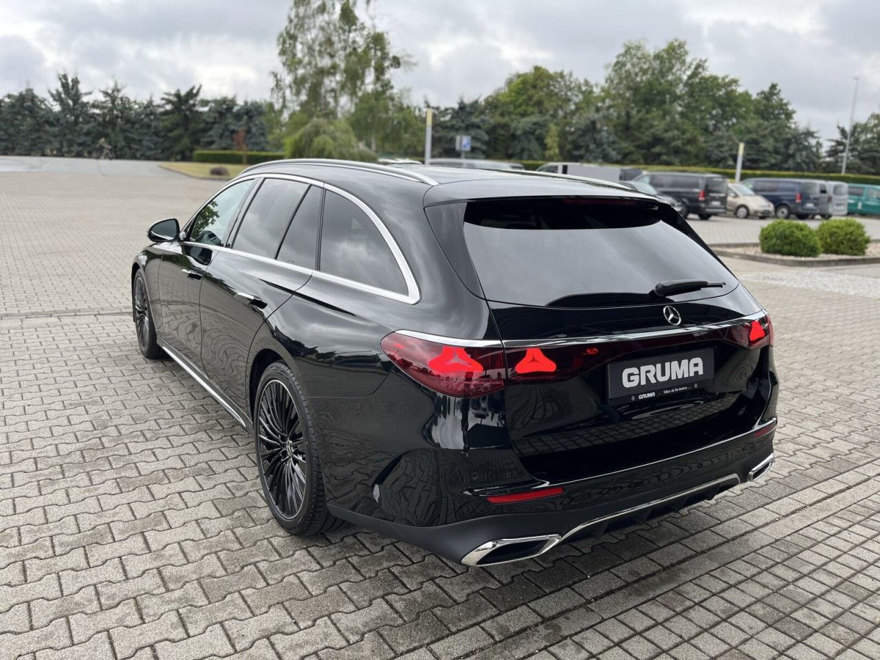 Mercedes-Benz E-Klasse – Bild 11