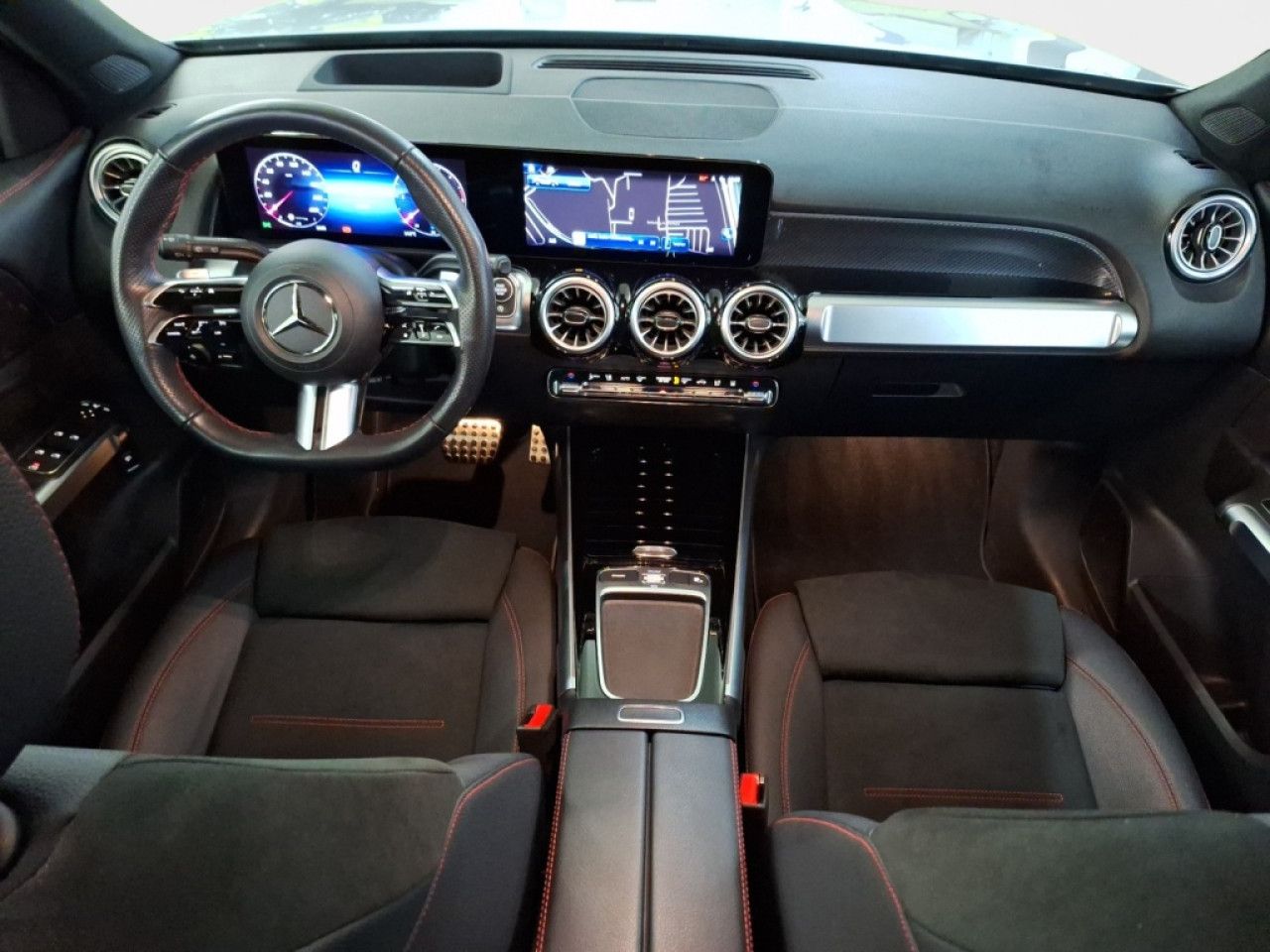 Mercedes-Benz GLB – Bild 11