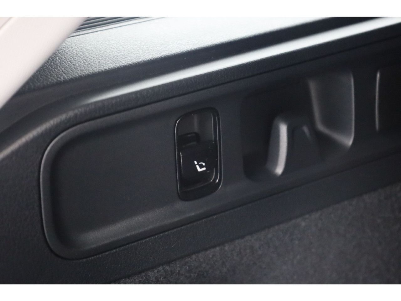 Mercedes-Benz C-Klasse – Bild 21
