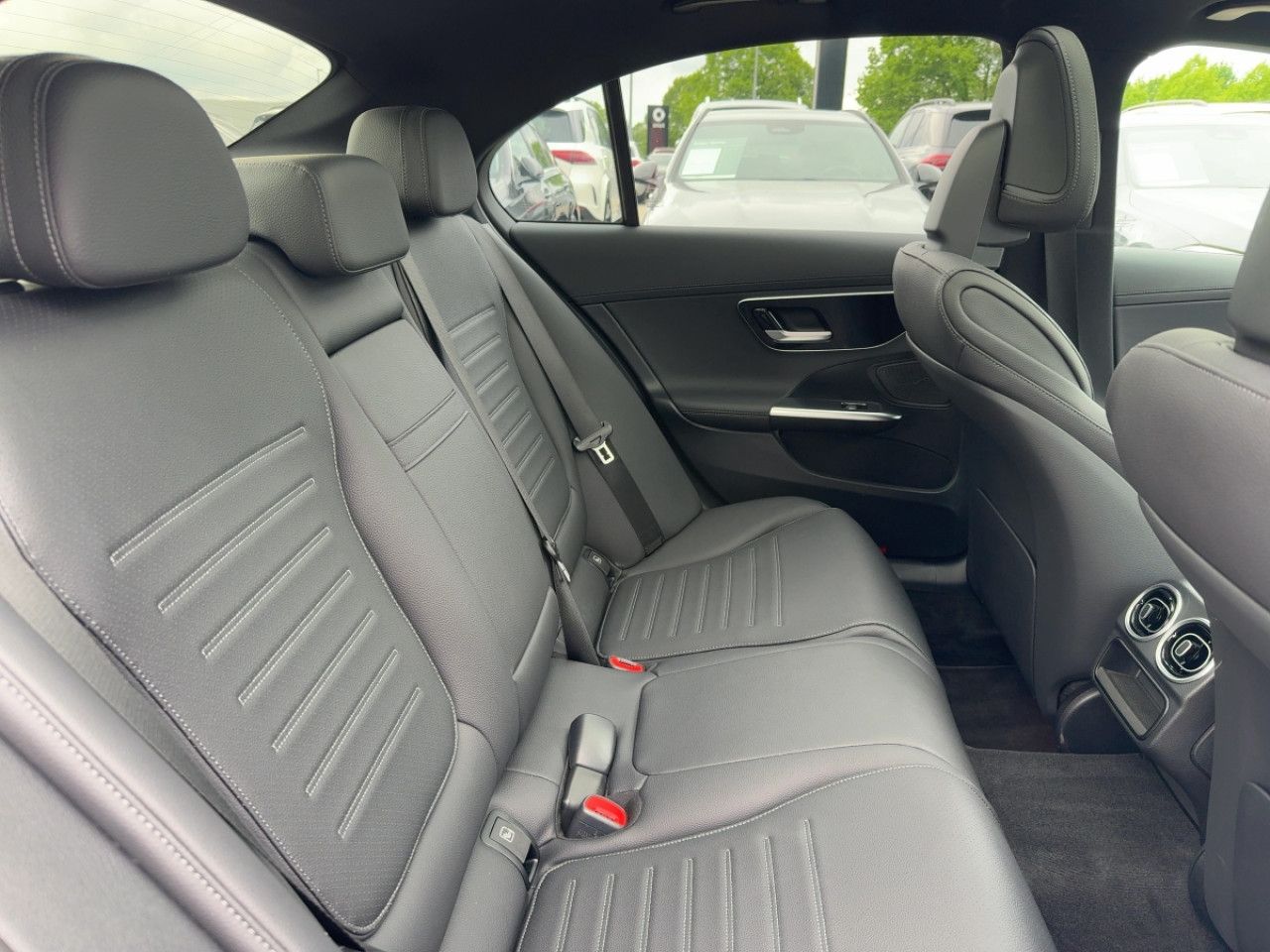 Mercedes-Benz C-Klasse – Bild 7