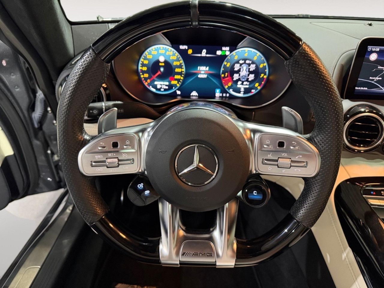 Imagem do veículo 7 / 15