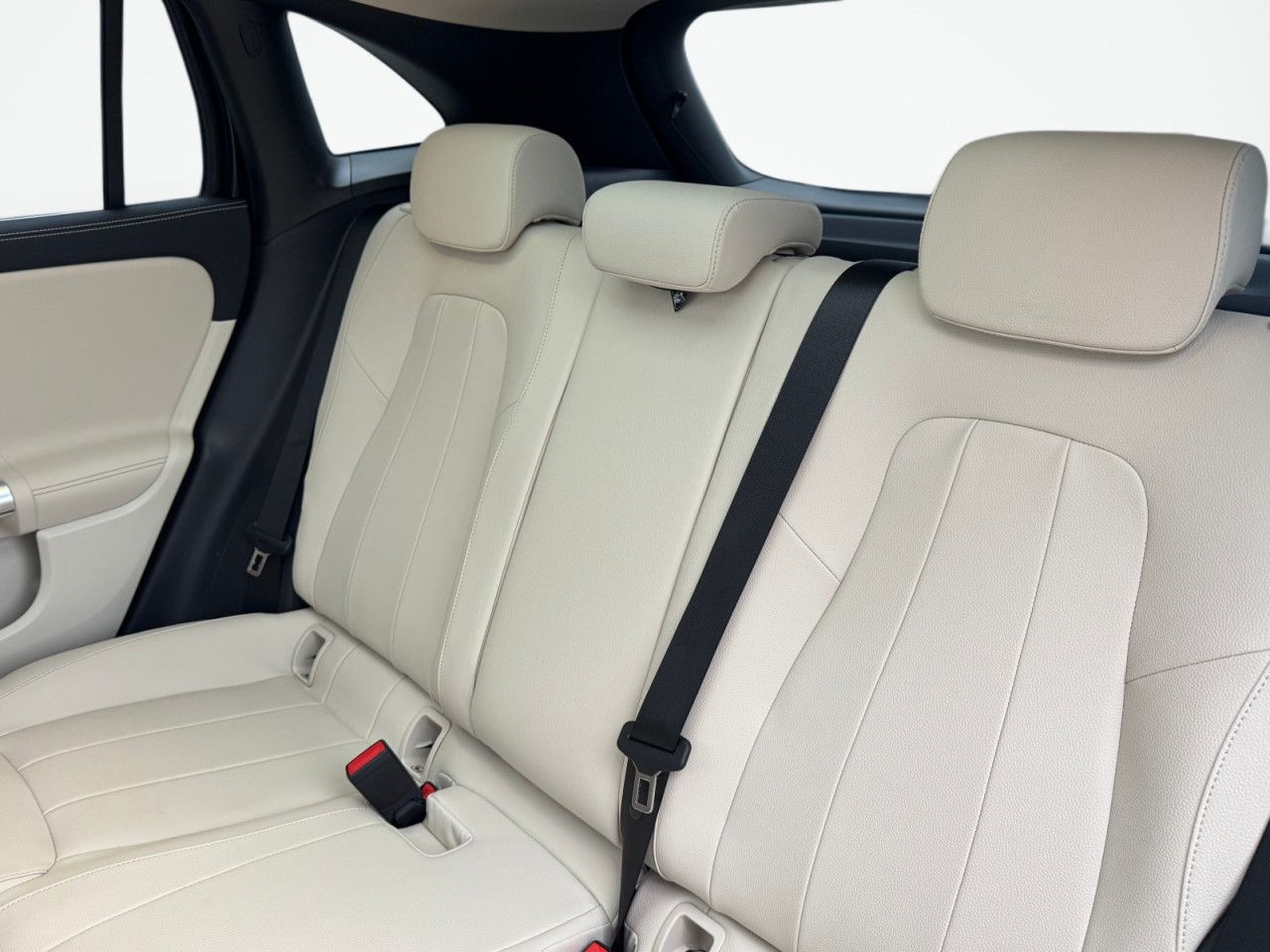 Zdjęcie pojazdu 12 / 23