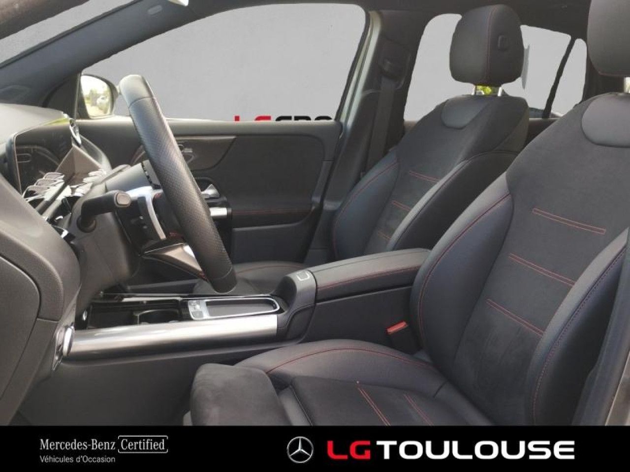 Photo du v&eacute;hicule 9 / 18