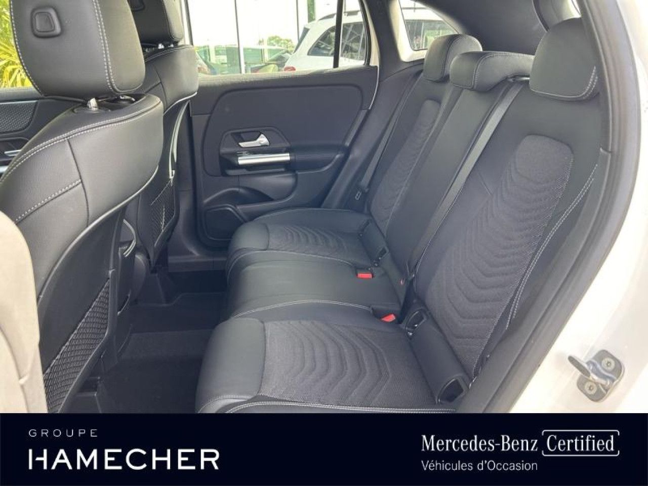 Photo du v&eacute;hicule 10 / 18