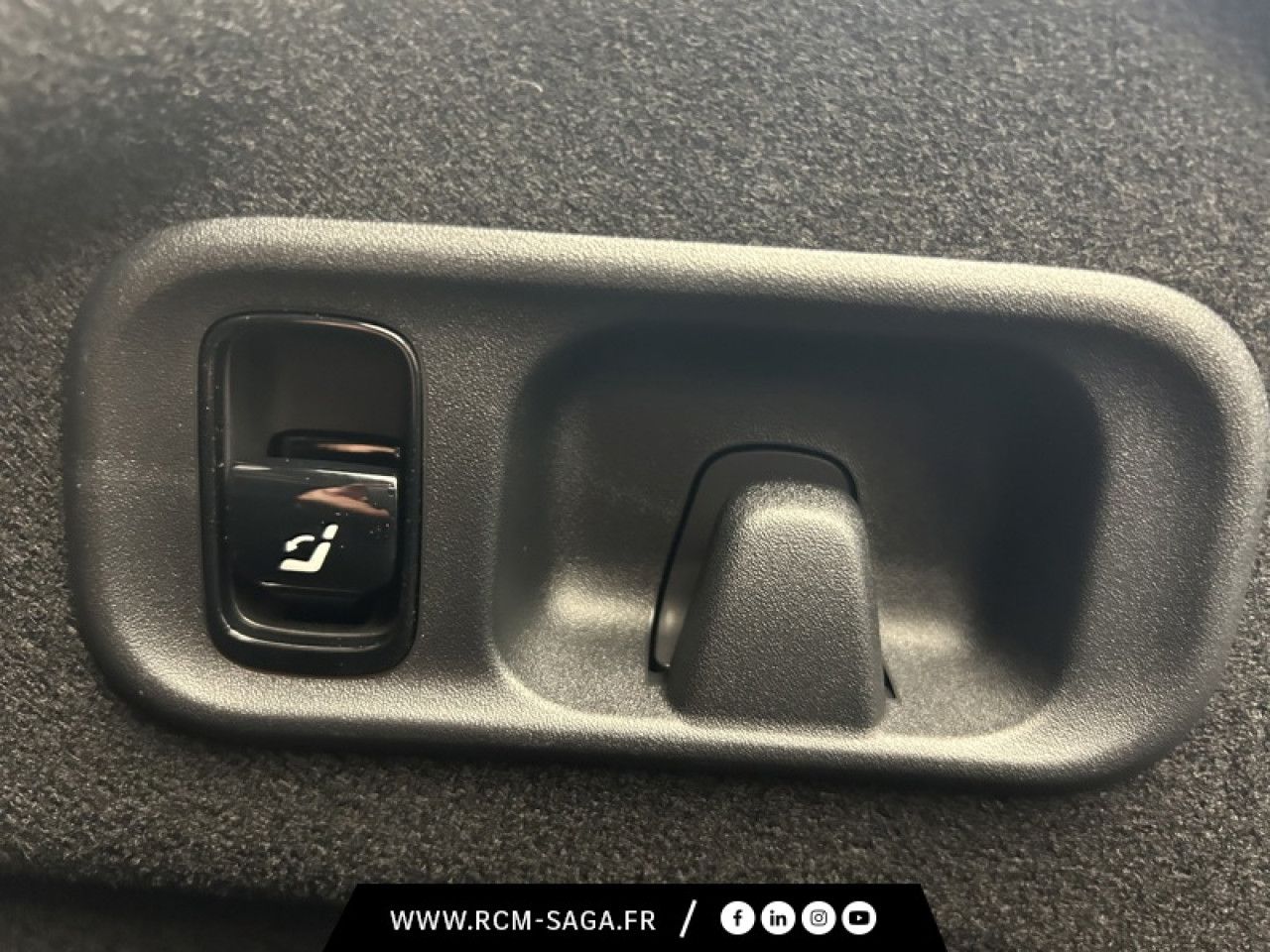 Photo du v&eacute;hicule 15 / 18
