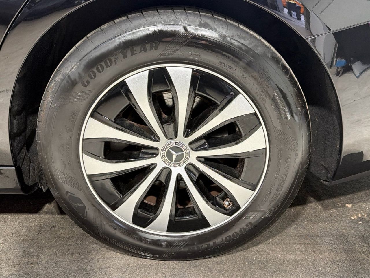 Mercedes-Benz E-Klasse – Bild 12