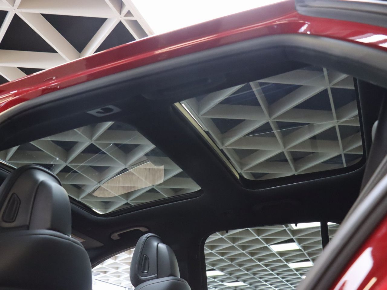 Mercedes-Benz E-Klasse – Bild 29