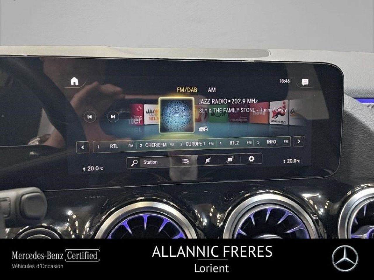 Photo du v&eacute;hicule 18 / 18