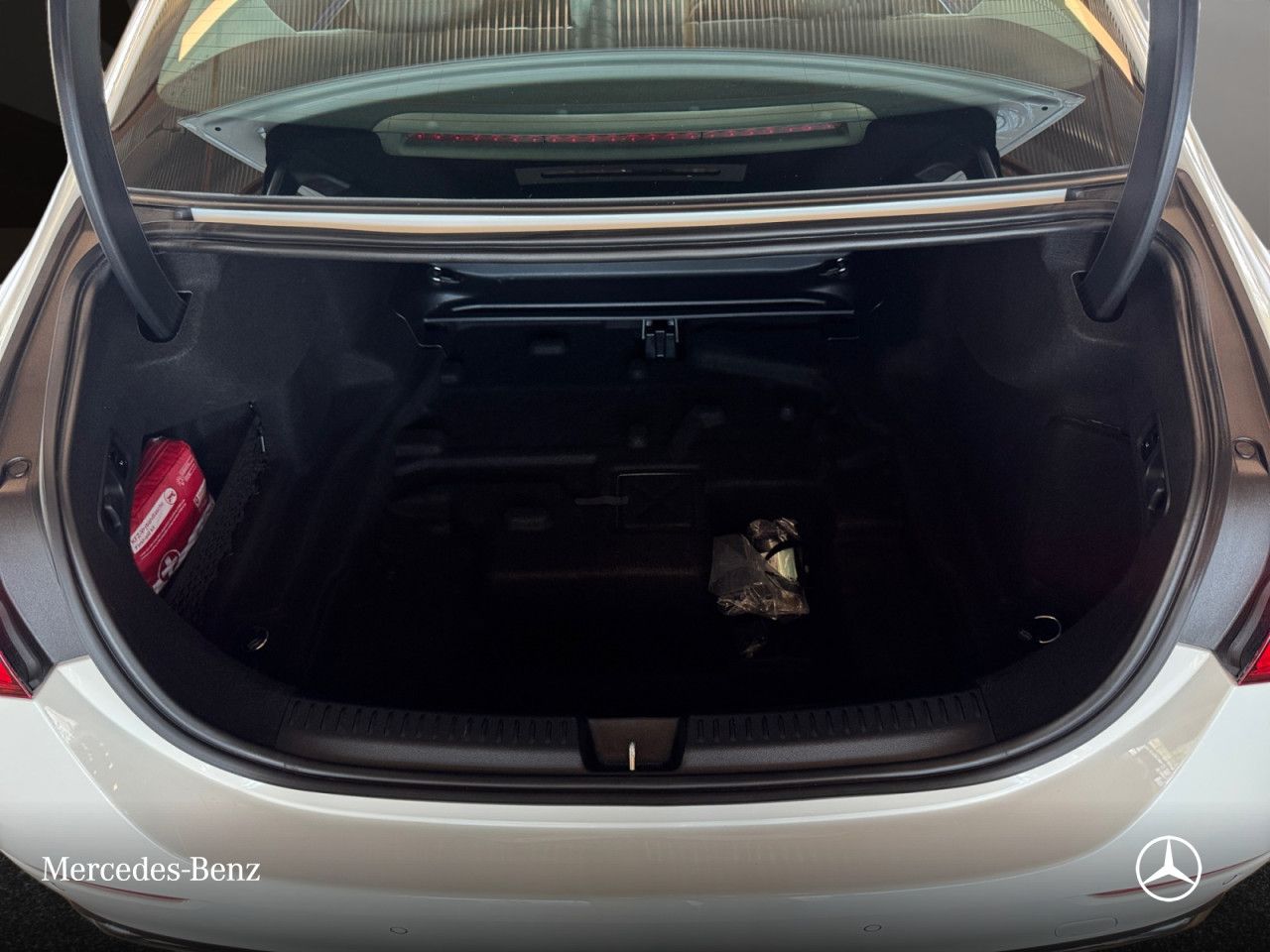 Mercedes-Benz E-Klasse – Bild 15