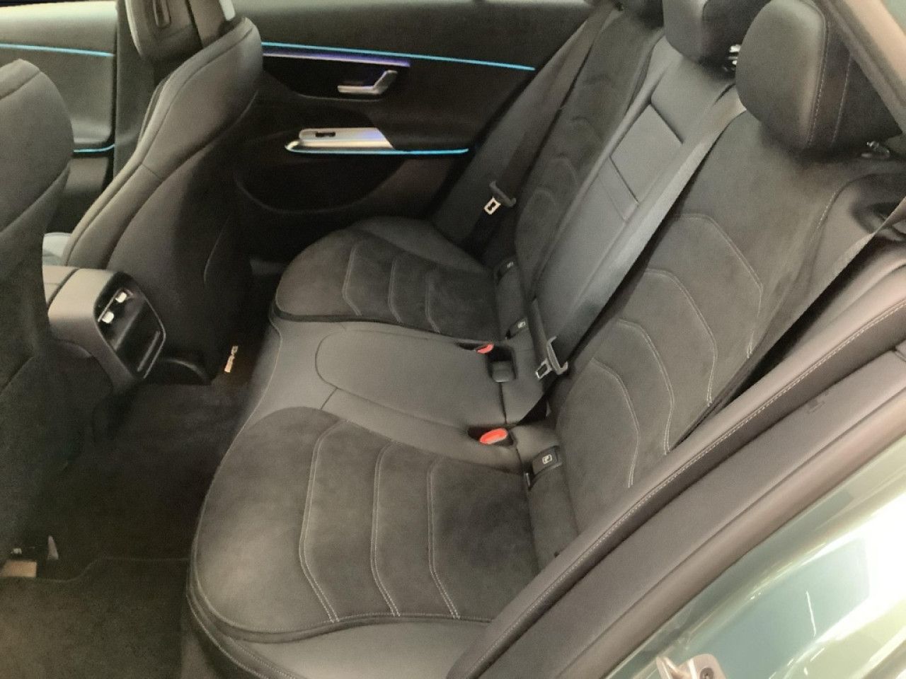 Mercedes-Benz E-Klasse – Bild 14
