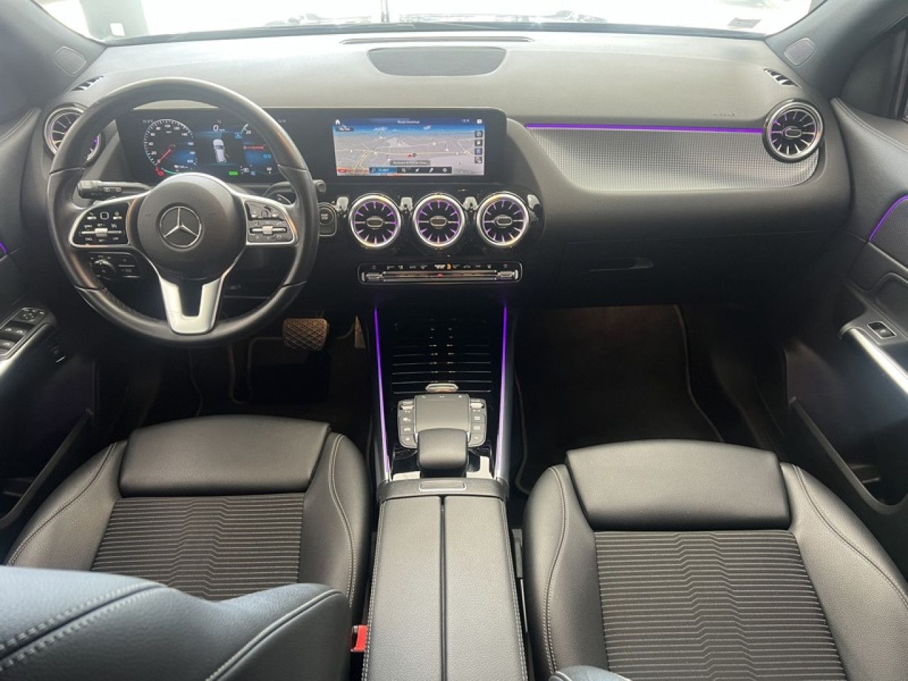 Photo du v&eacute;hicule 10 / 18