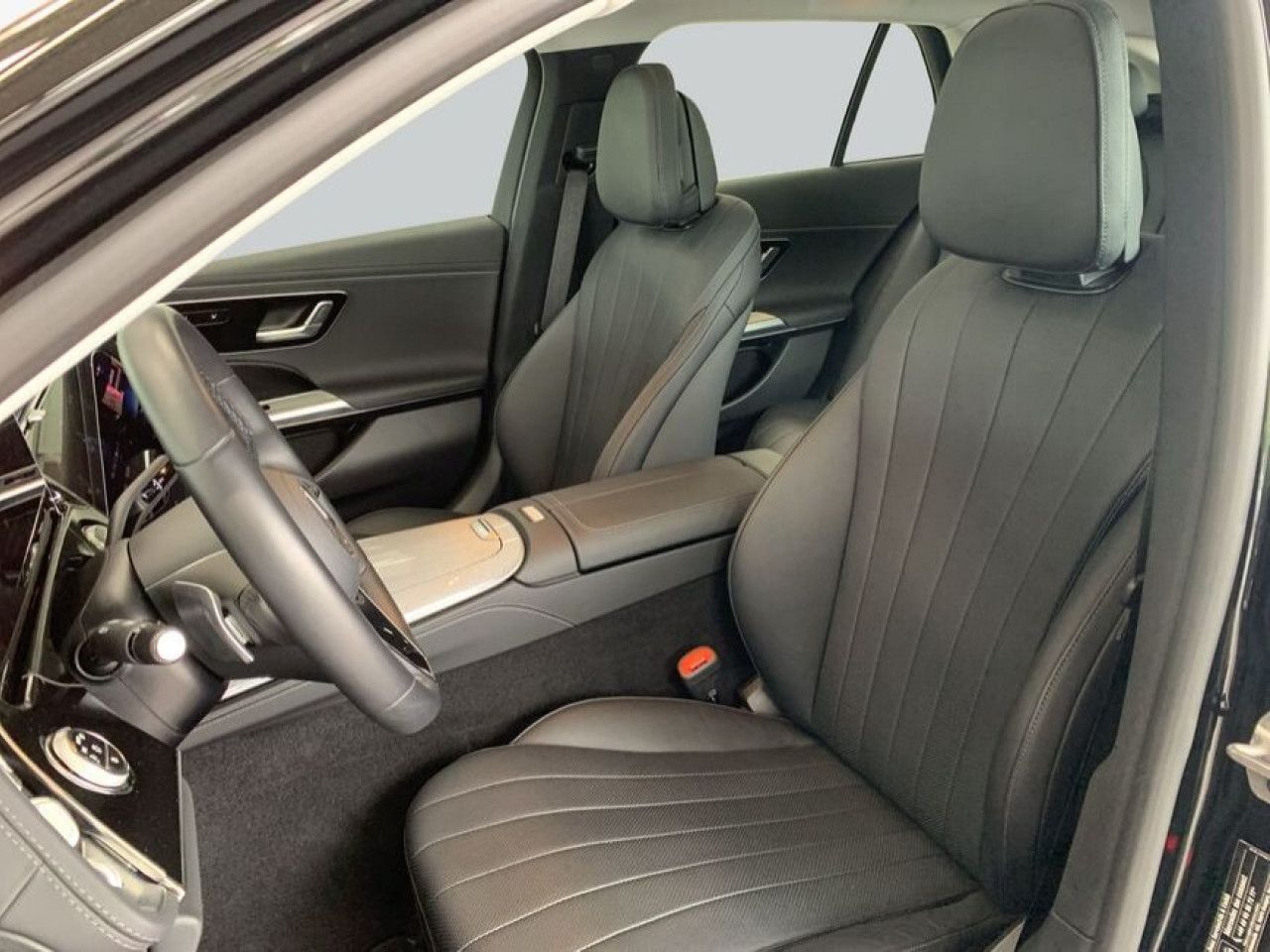 Mercedes-Benz E-Klasse – Bild 10