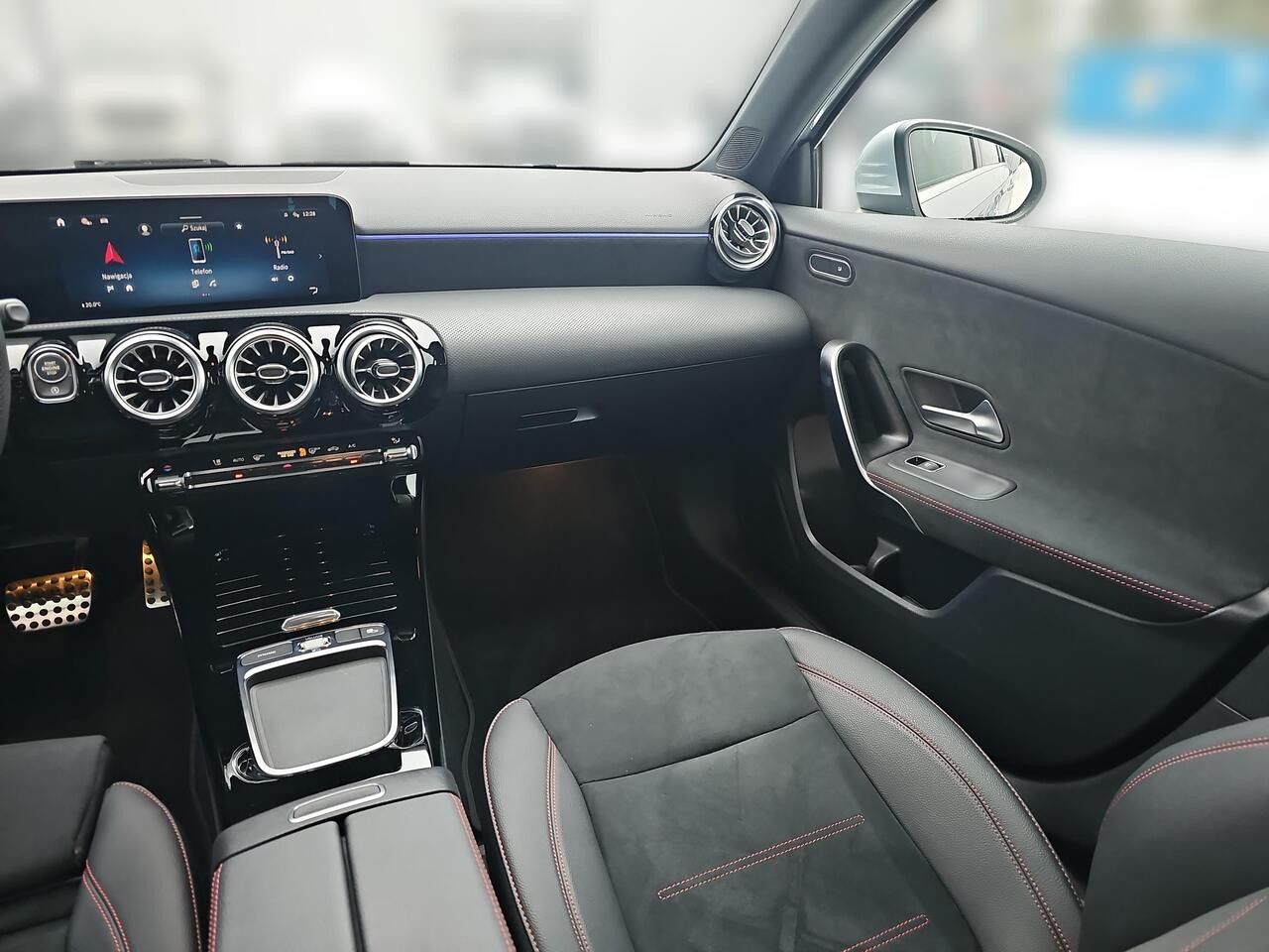 Zdjęcie pojazdu 17 / 23