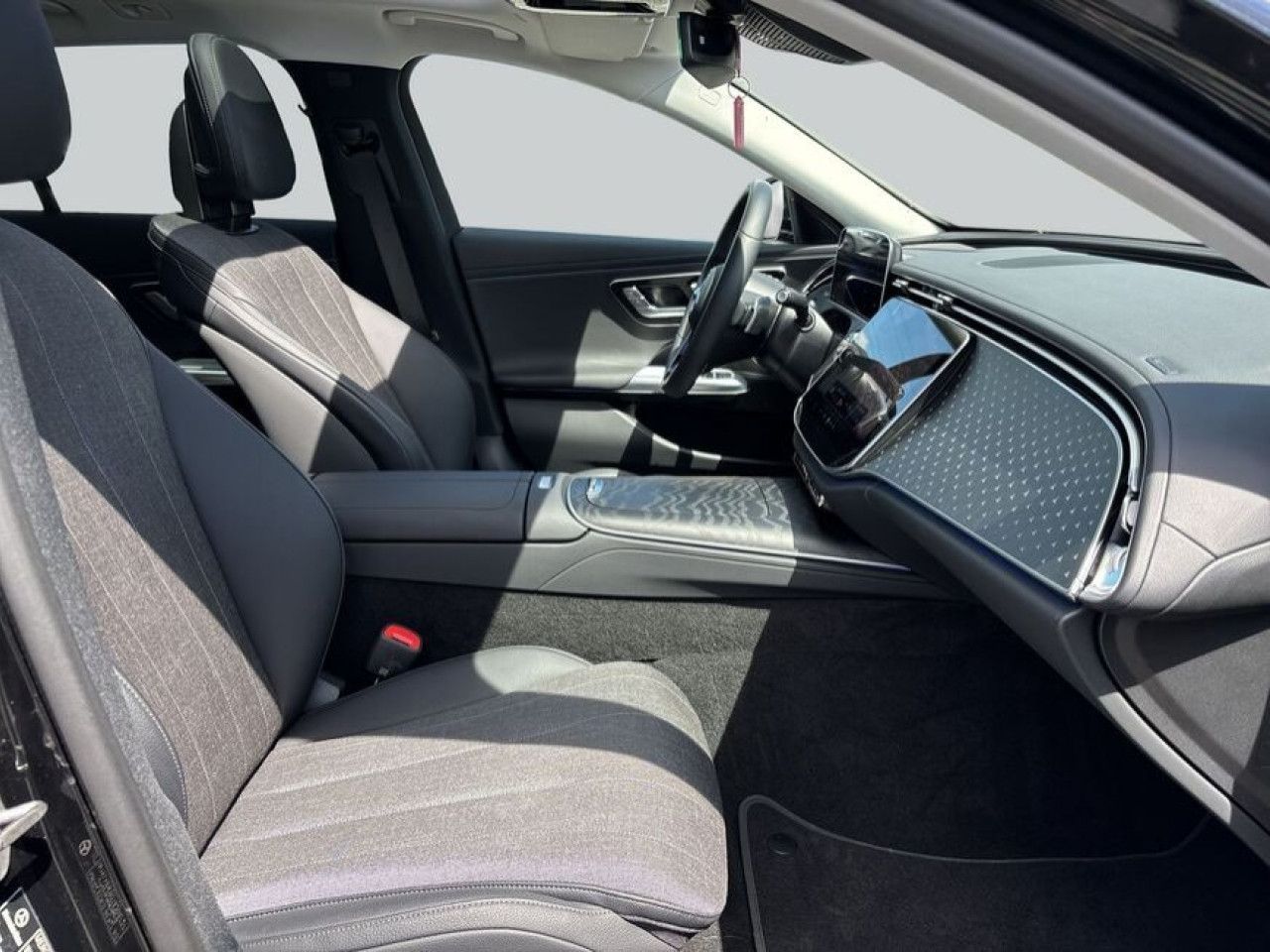 Mercedes-Benz E-Klasse – Bild 13