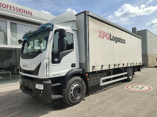 Vehicle image 1 / 20