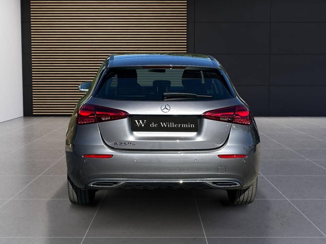 Photo du v&eacute;hicule 6 / 18