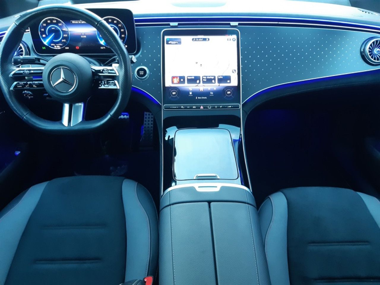 Photo du v&eacute;hicule 11 / 18