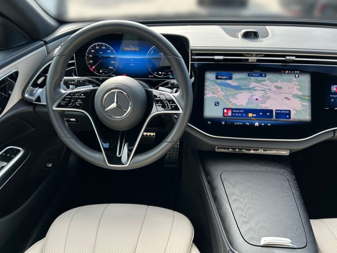 Mercedes-Benz E-Klasse – Bild 10