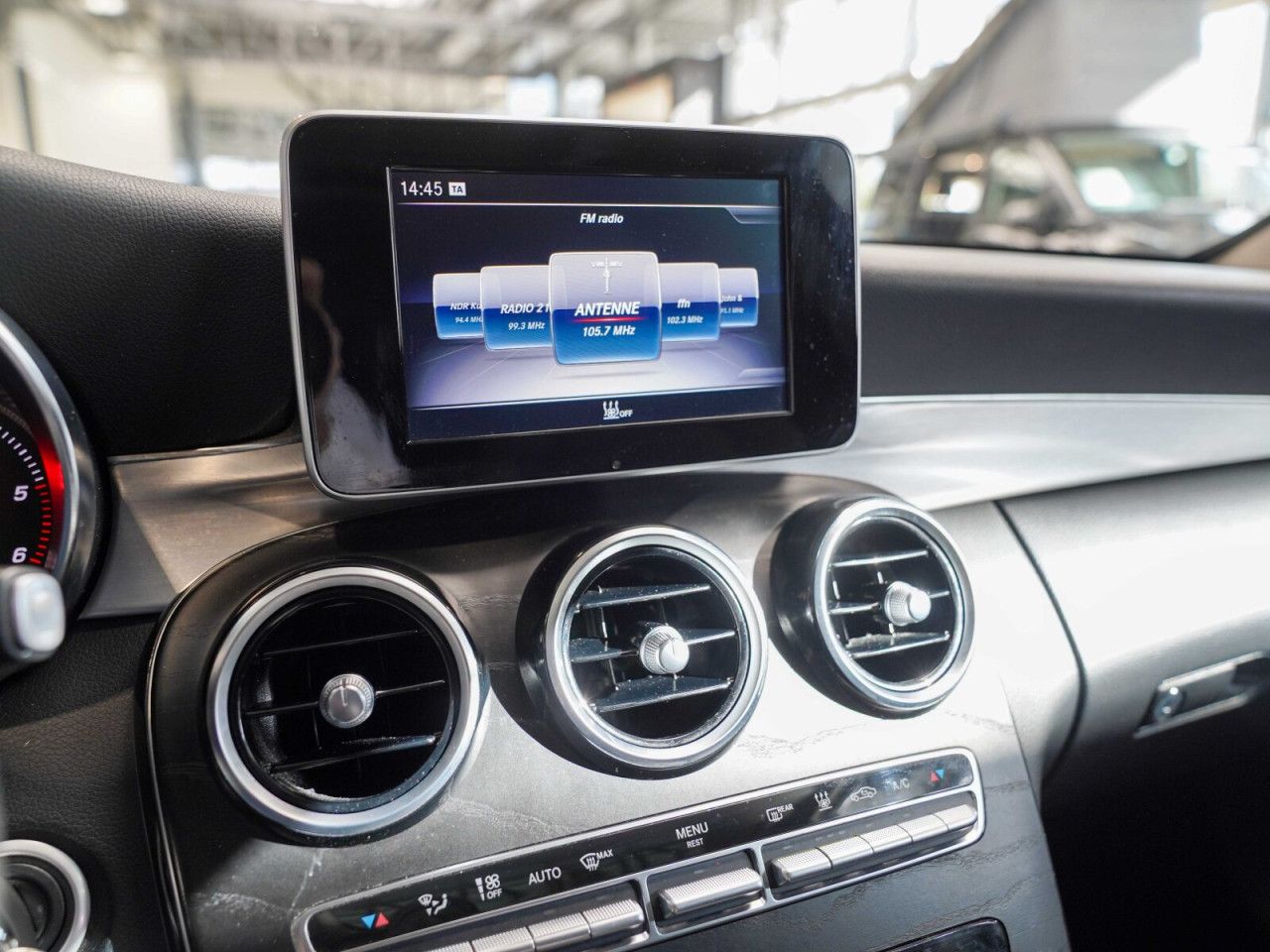 Fahrzeugbild 18 / 25