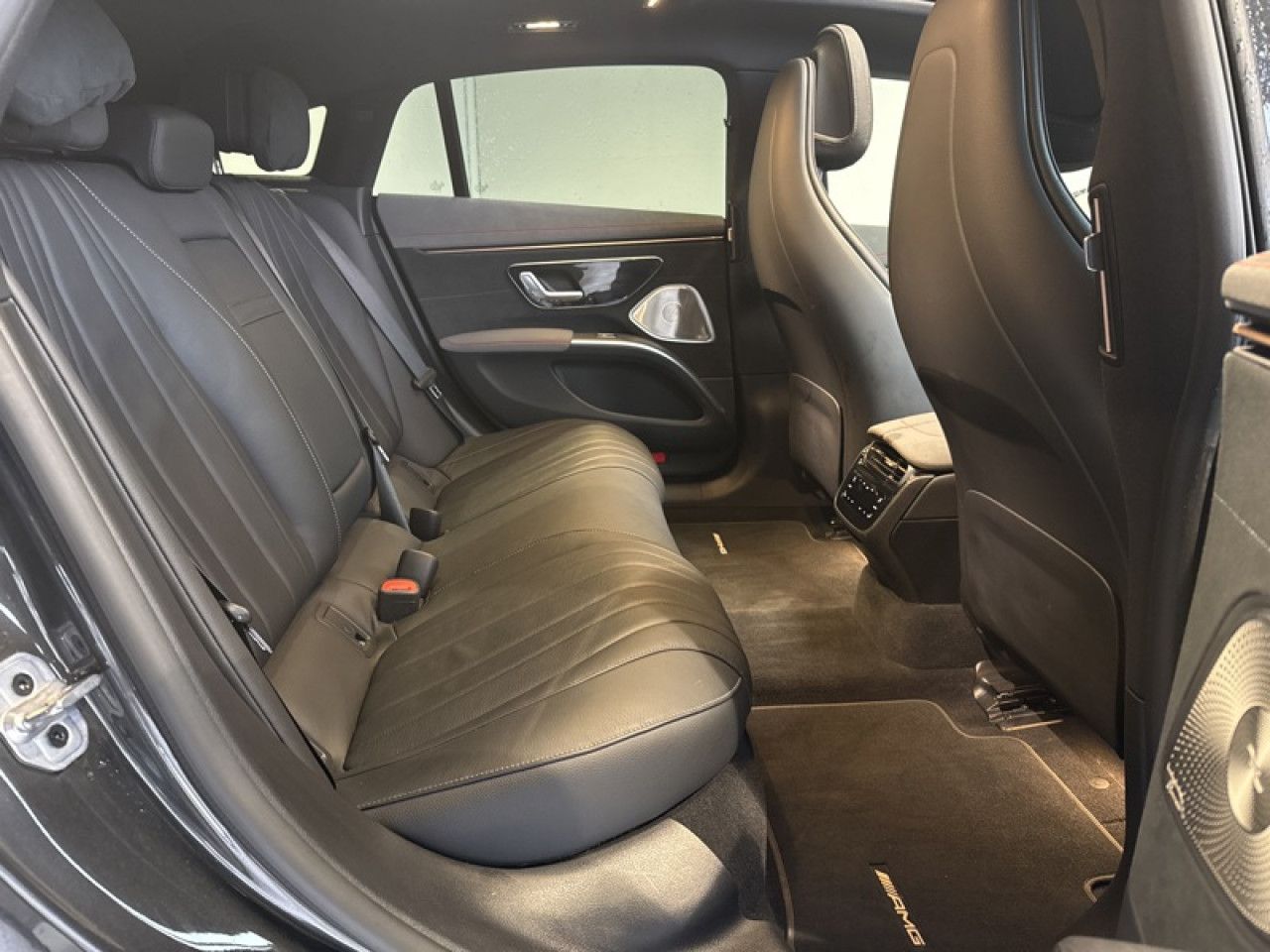 Photo du v&eacute;hicule 13 / 18