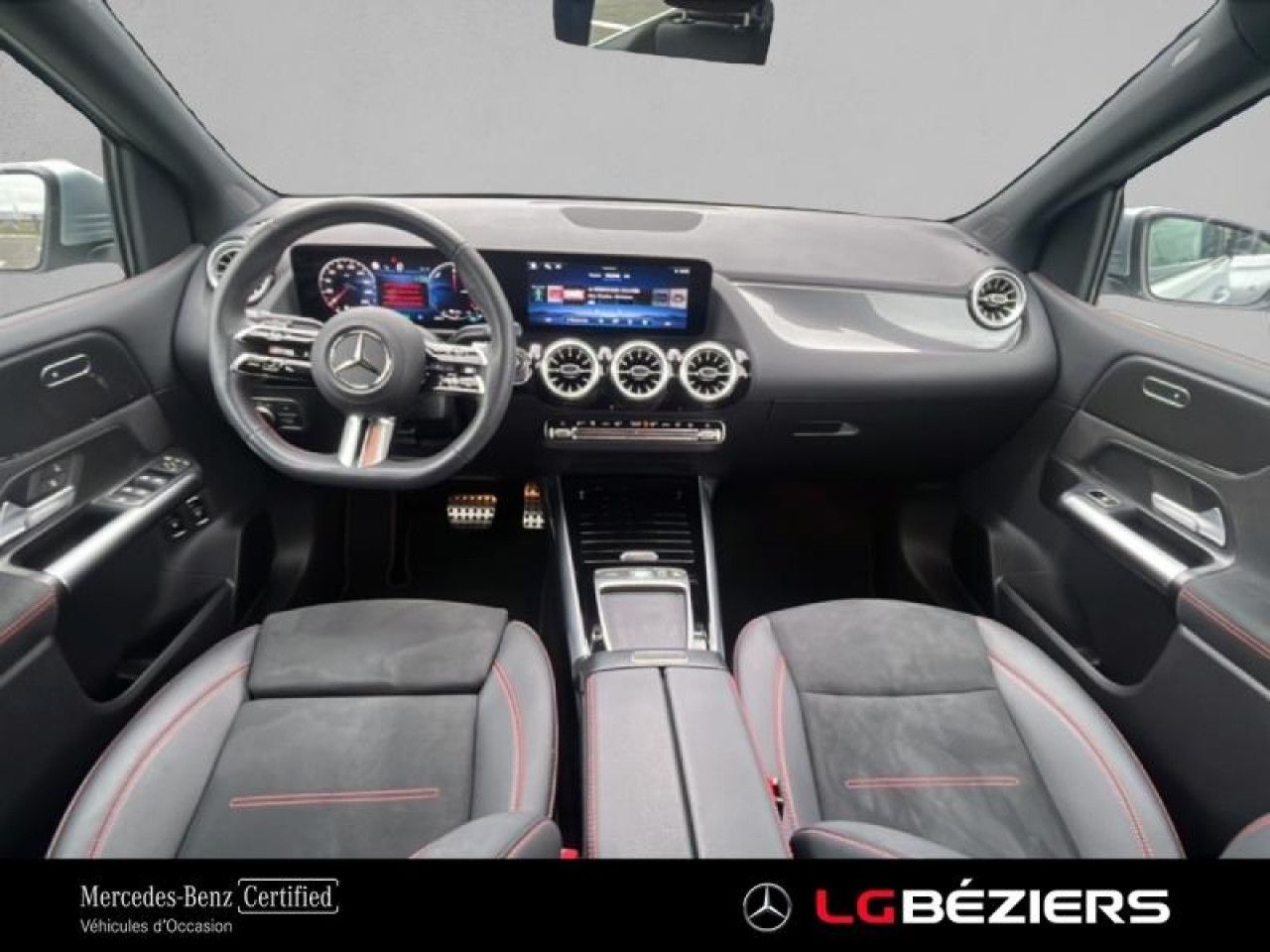 Photo du v&eacute;hicule 9 / 18