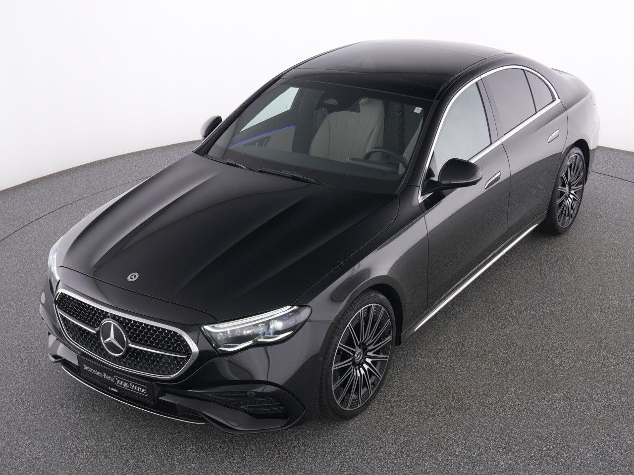 Mercedes-Benz E-Klasse – Bild 17