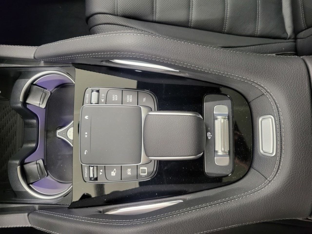 Photo du v&eacute;hicule 14 / 17