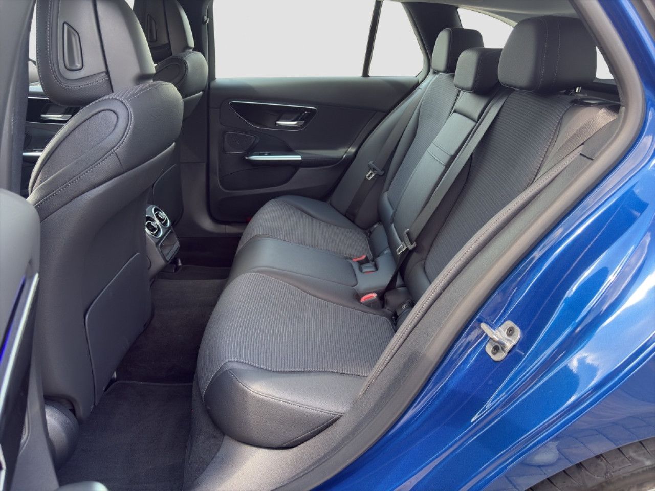 Mercedes-Benz C-Klasse – Bild 10