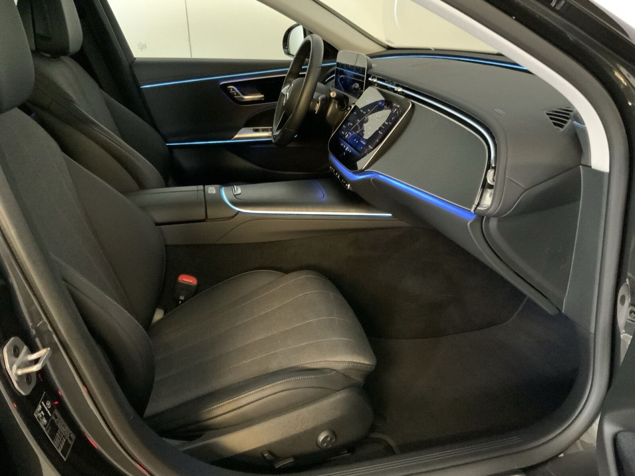 Mercedes-Benz E-Klasse – Bild 14