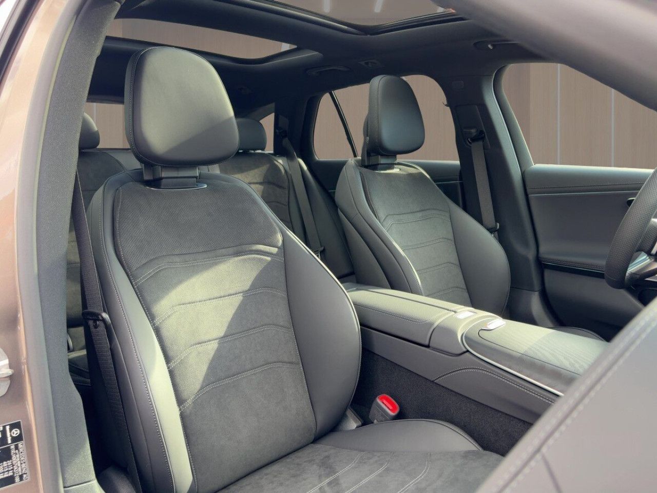 Mercedes-Benz E-Klasse – Bild 18