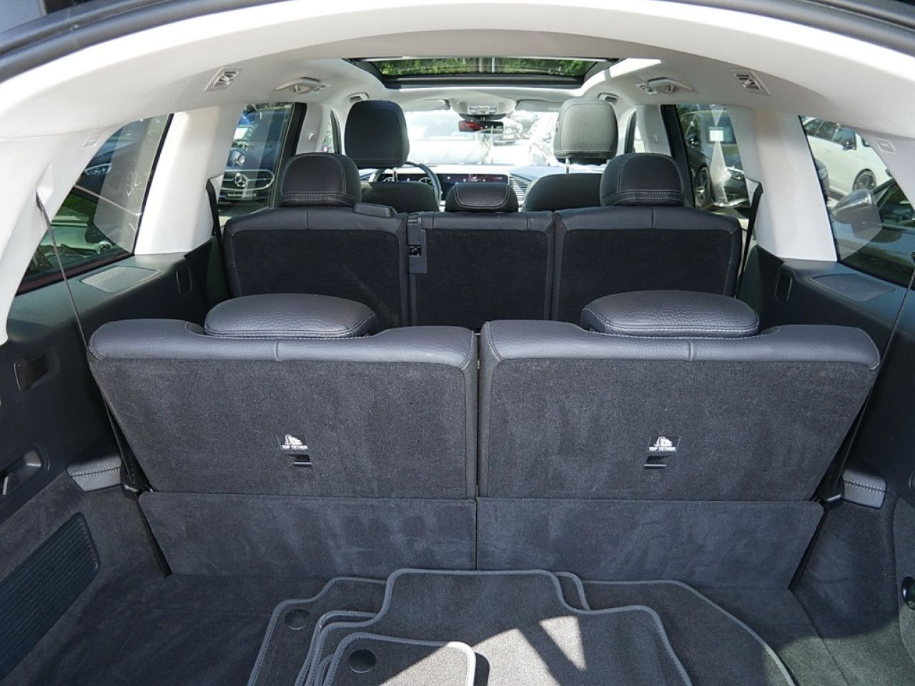 Mercedes-Benz GLS – Bild 8