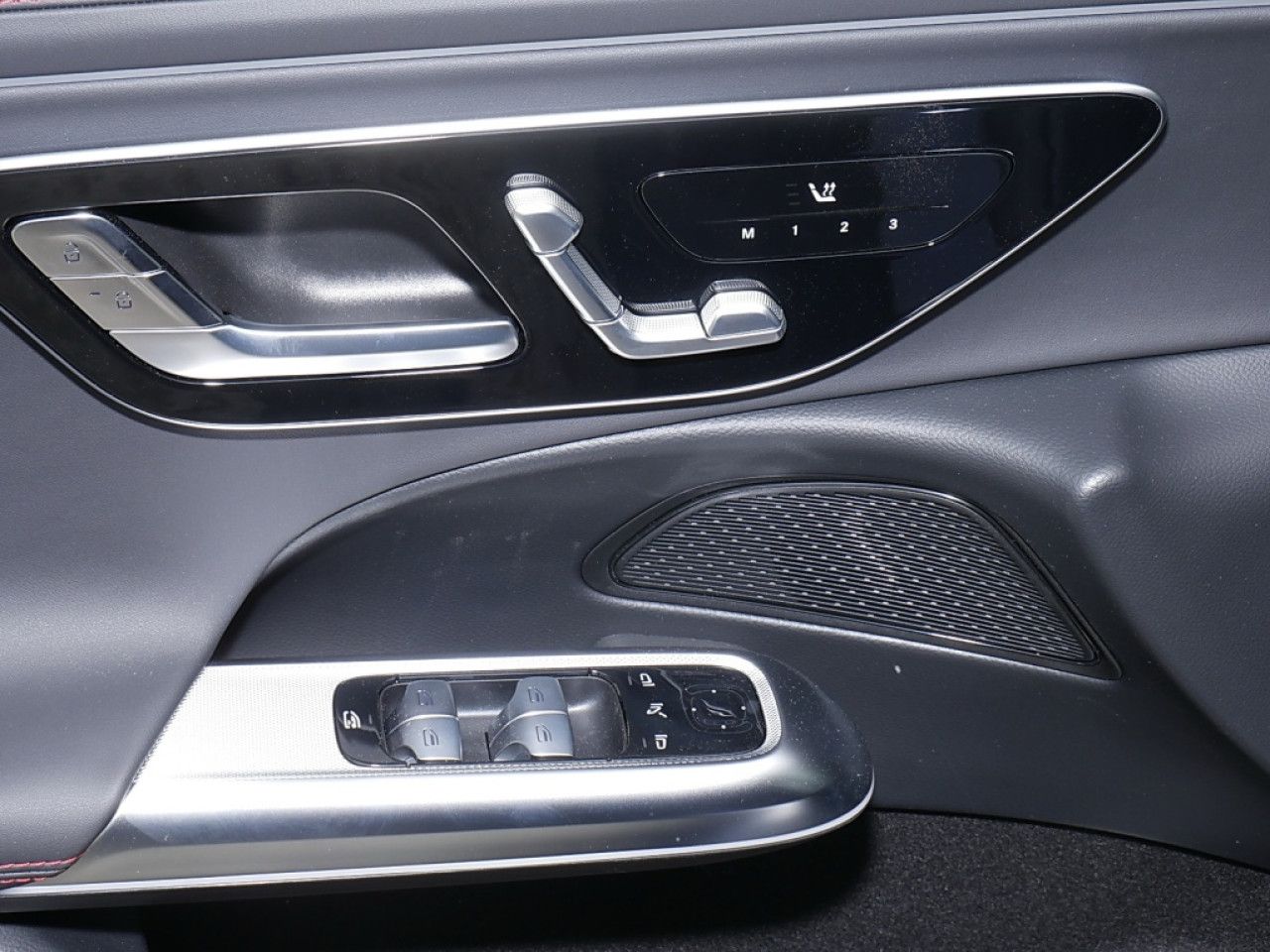 Mercedes-Benz E-Klasse – Bild 7