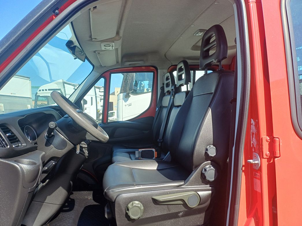 IVECO | DAILY 35C12 6+1
