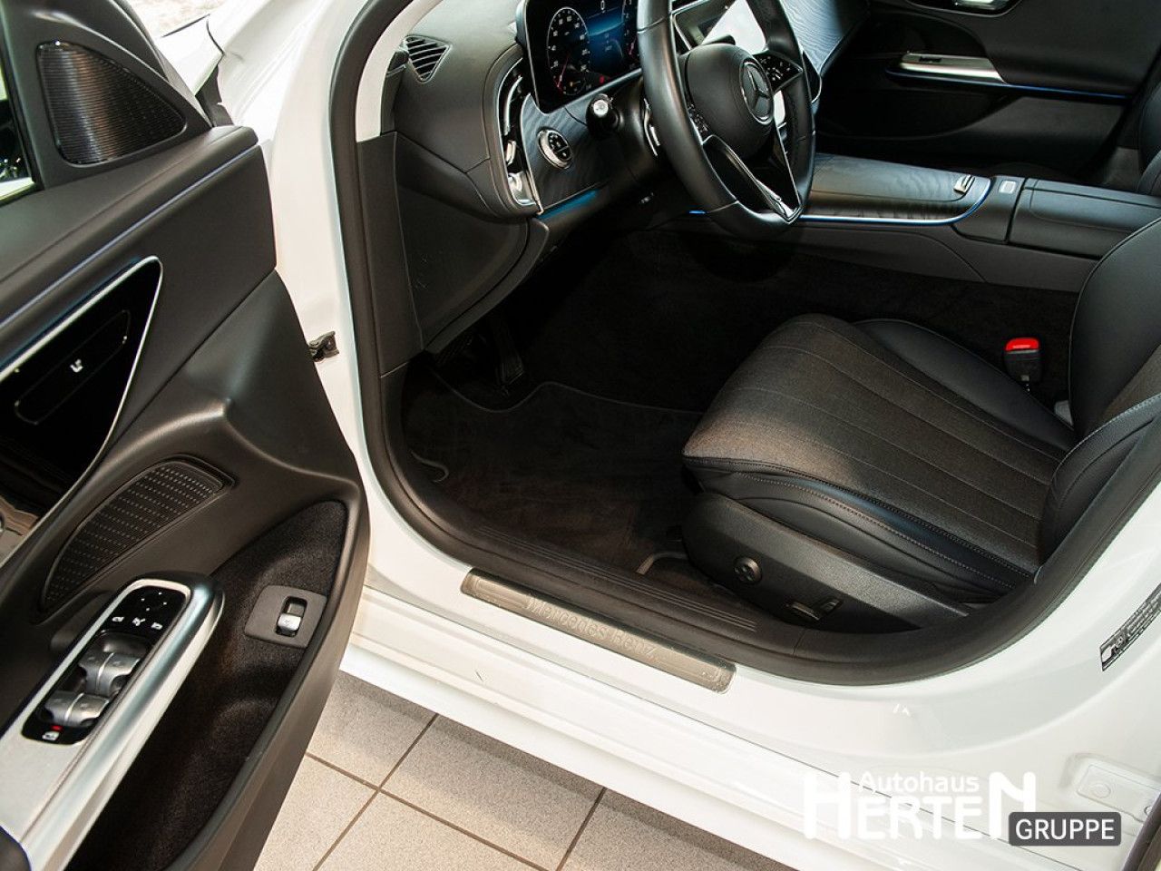 Mercedes-Benz E-Klasse – Bild 13