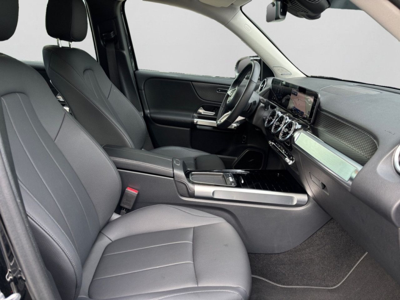 Mercedes-Benz GLB – Bild 11