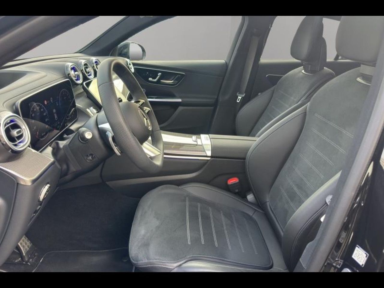 Photo du v&eacute;hicule 12 / 18