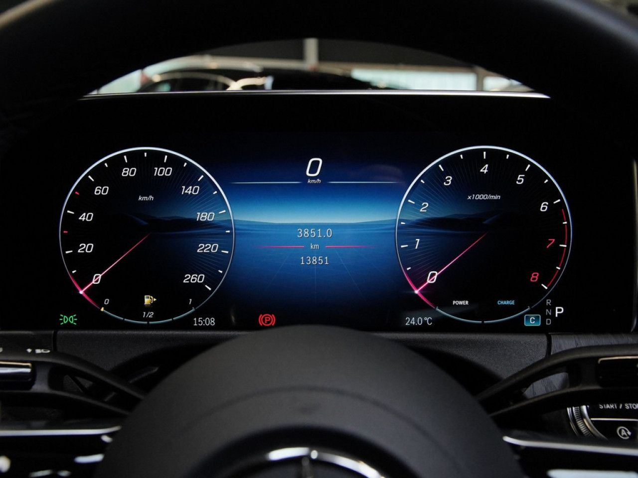 Mercedes-Benz E-Klasse – Bild 17